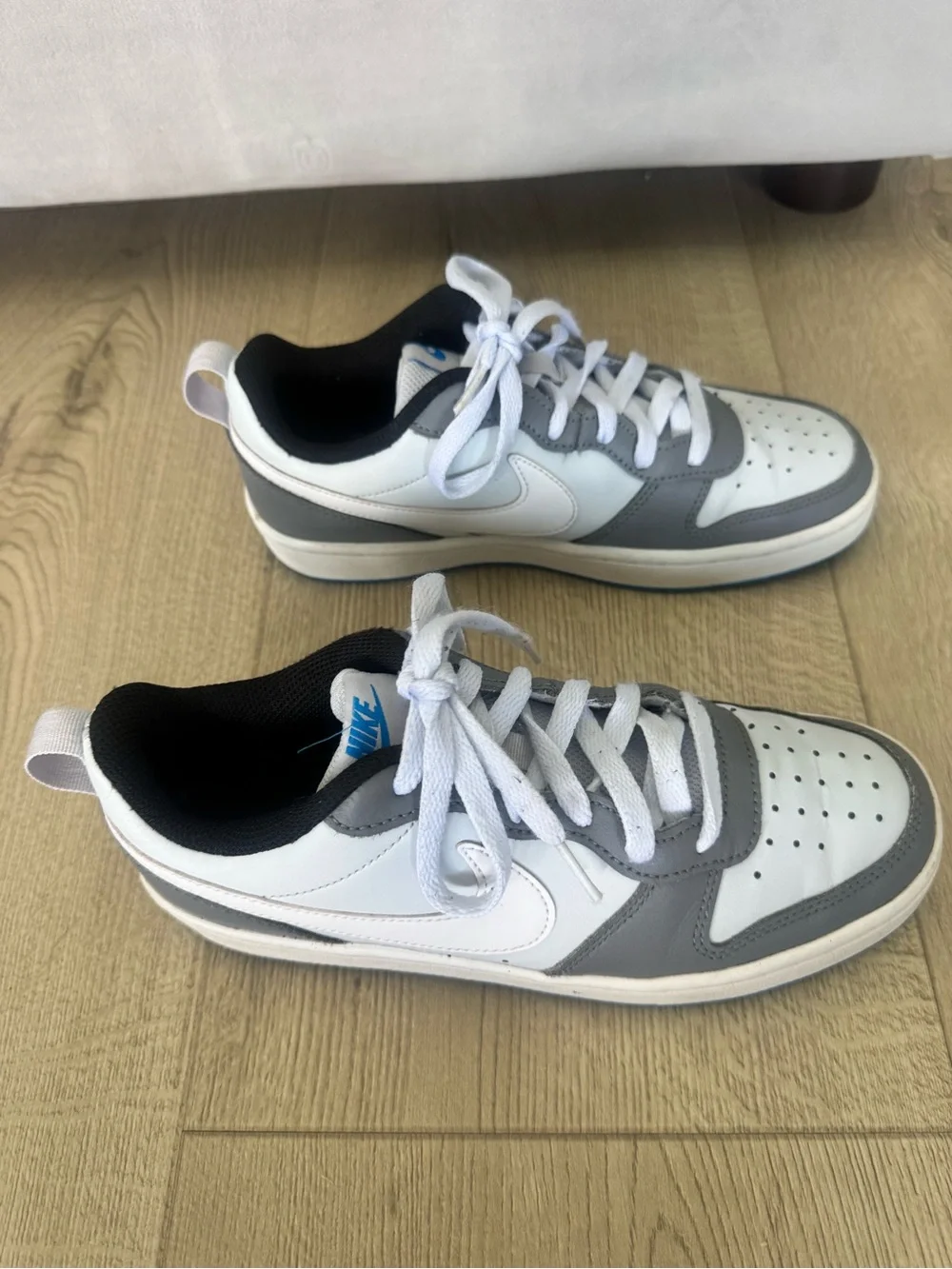 Nike Big Kids Court Borough Recraft Sz 6Y